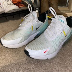Women’s Nike Air Max 270